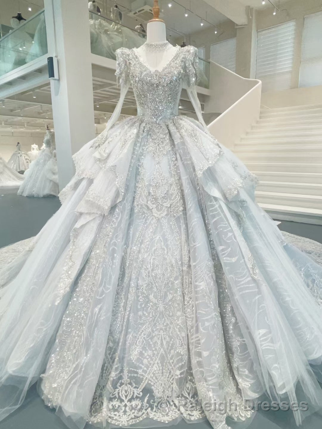 White Tulle Lace Long Sleeve Beading Wedding Dress With Long Train