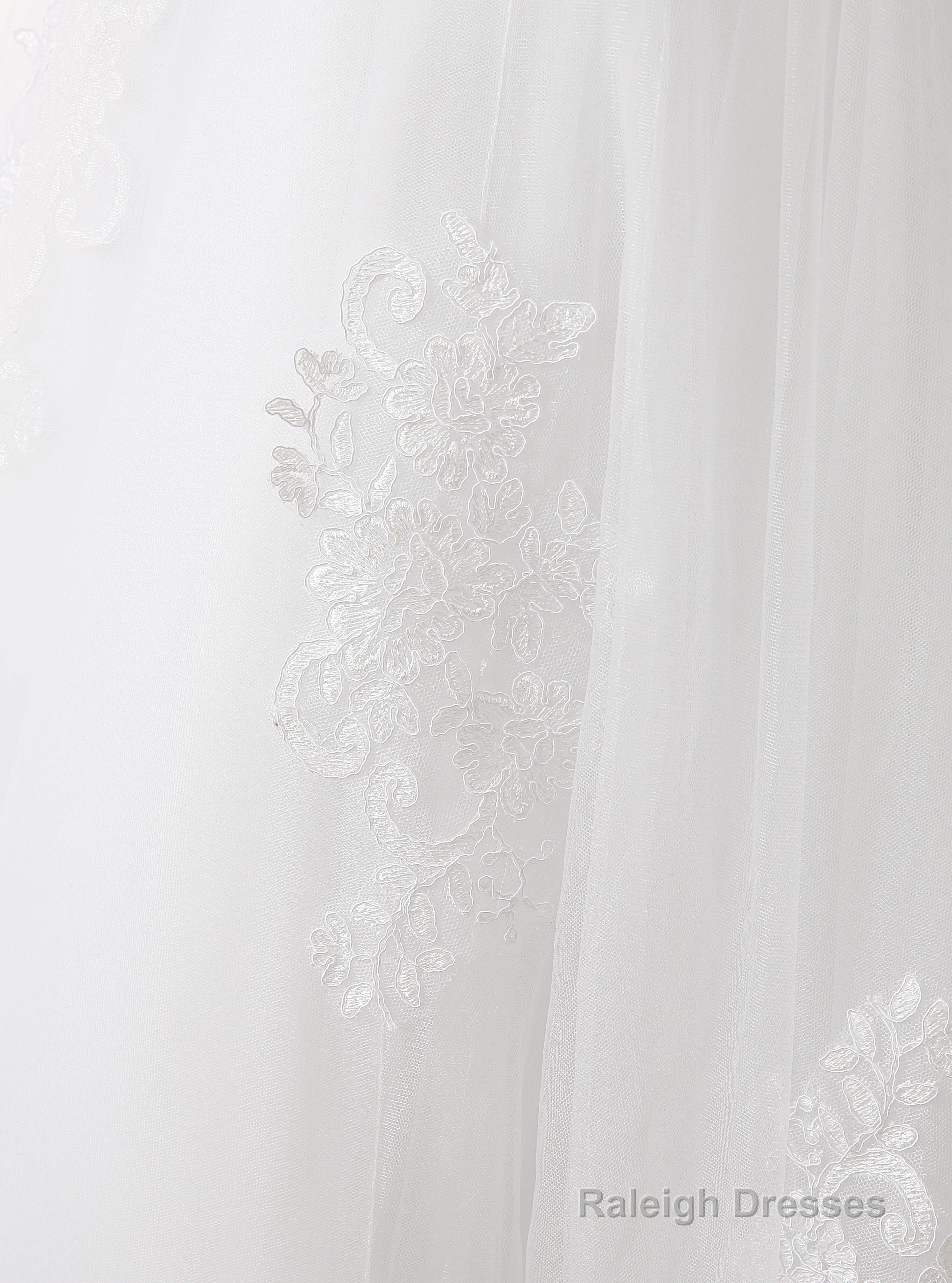 White Tulle Lace Strapless With Sash Wedding Dresses