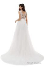 White Tulle Scoop Neck Lace Appliques Beading Wedding Dresses