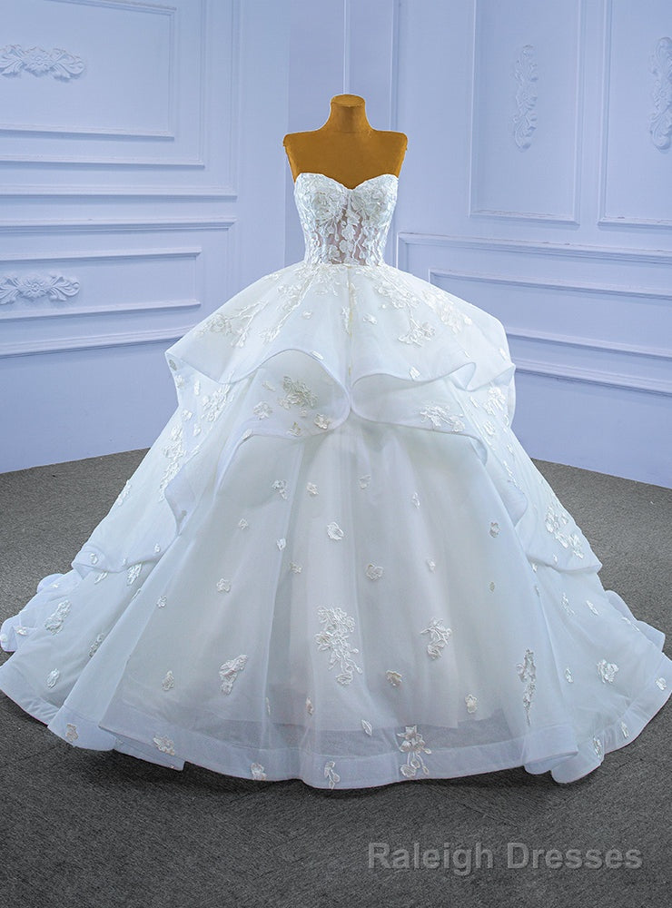 White Tulle Sweetheart Appliques Wedding Dress Main image