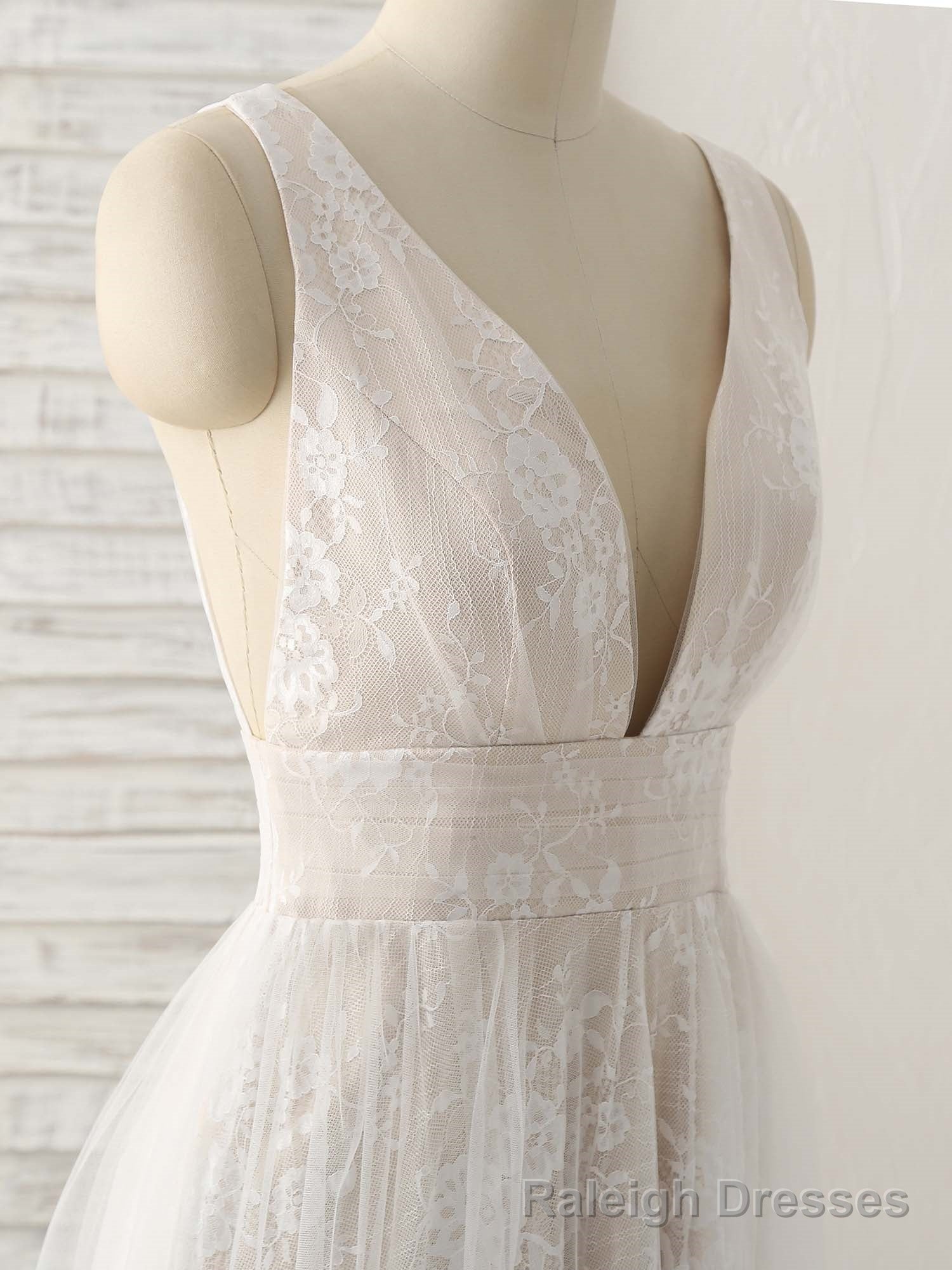 White V Neck Lace Long Prom Dress Backless Lace Evening Dress