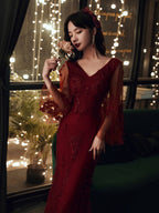 Wine Red Mermaid Prom Dresses Long With Lace V-Neckline Prom Dresses