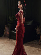 Wine Red Mermaid Prom Dresses Long With Lace V-Neckline Prom Dresses
