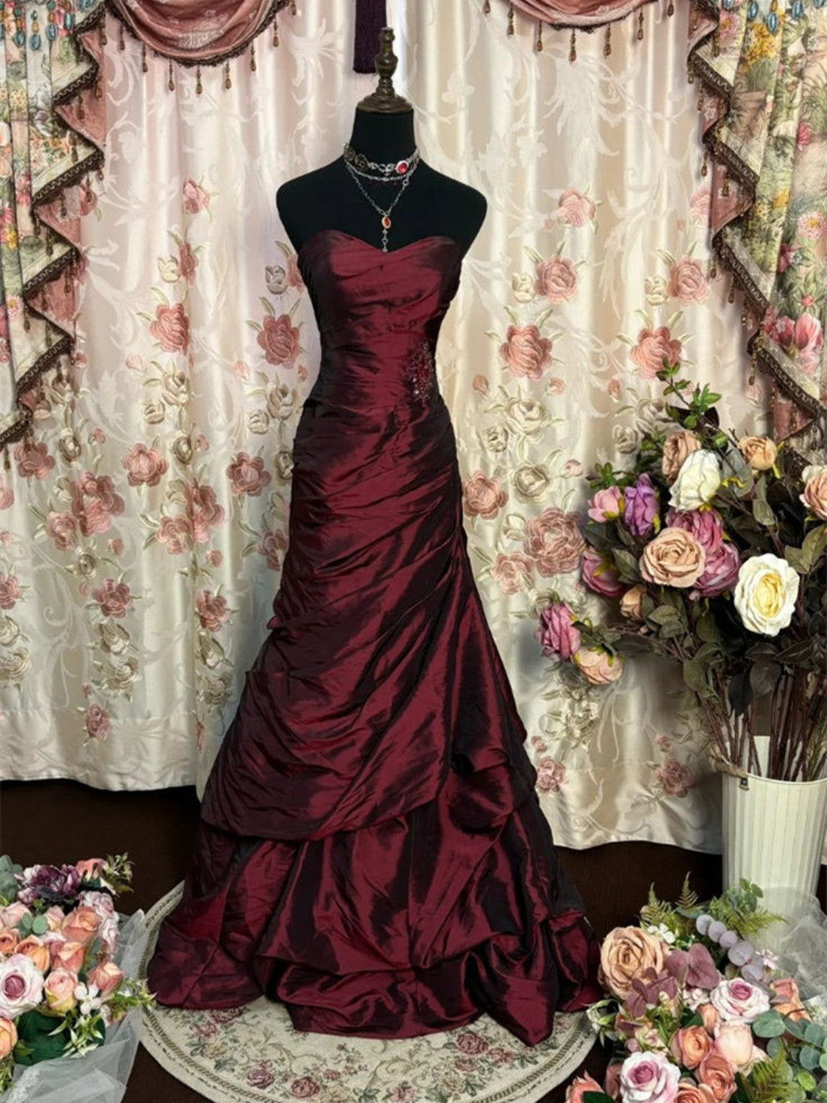 Wine Red Strapless Long Taffeta Sweet 16 Dresses Wine Red Sweetheart Prom Dresses Main image