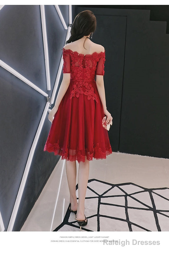 Wine Red Tulle Short Homecoming Dresses With Lace Applique Cute Prom Dresseses