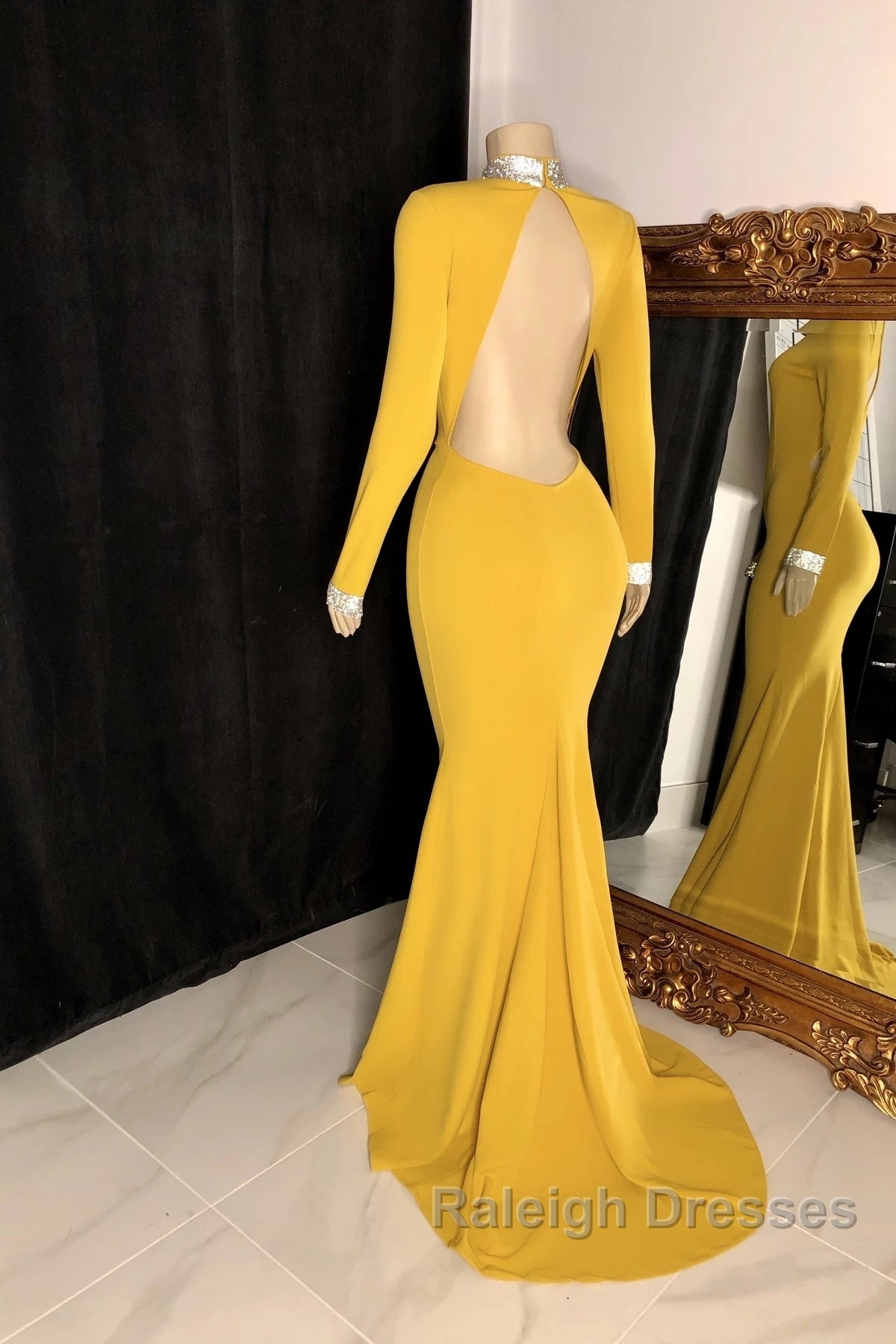 Winter Wedding Guest Dresses Long Sleeves High Neck Yellow Prom Dresses Secondary image