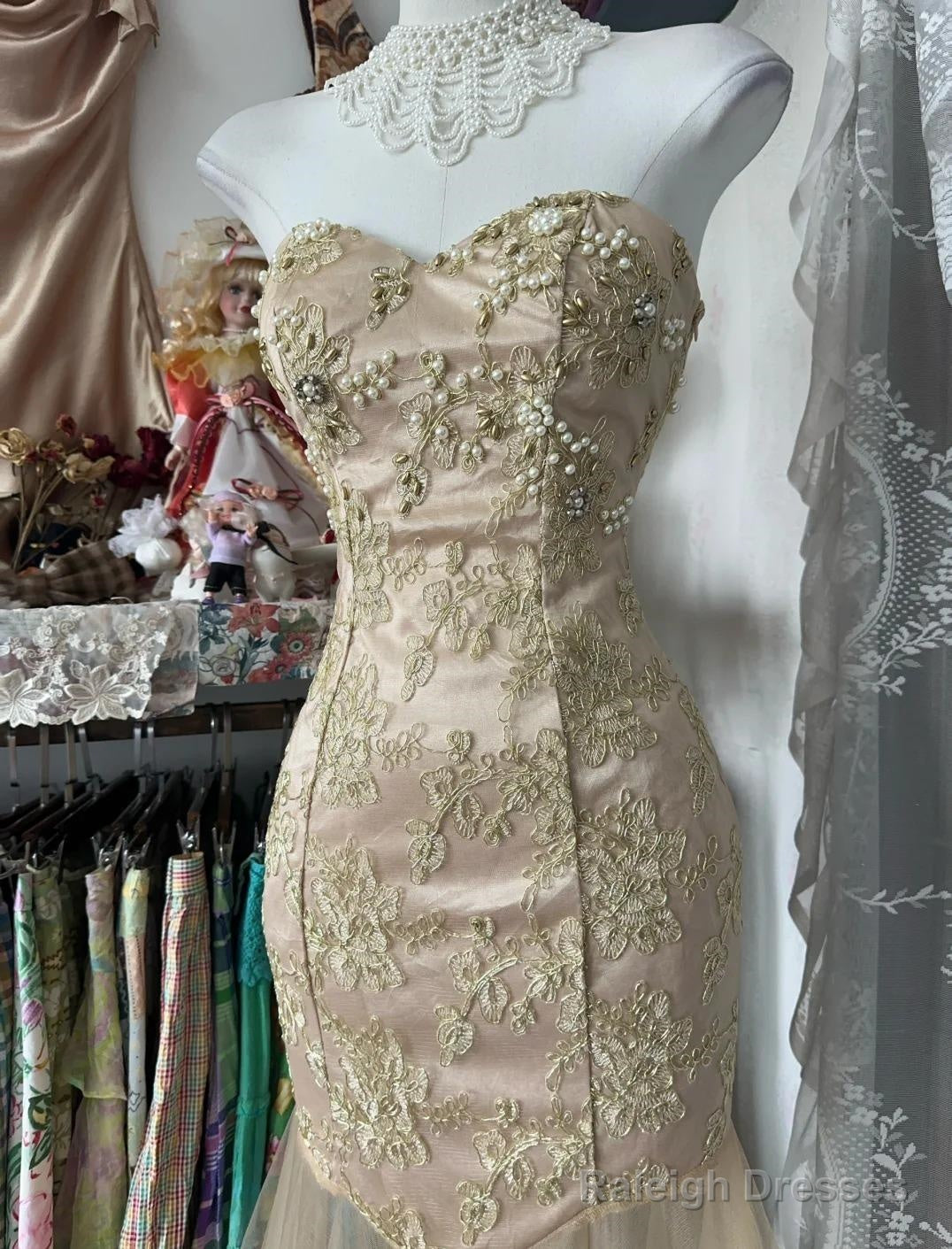 Yellow Mermaid Strapless Sweetheart Tulle Beaded Applique Long Prom Dress