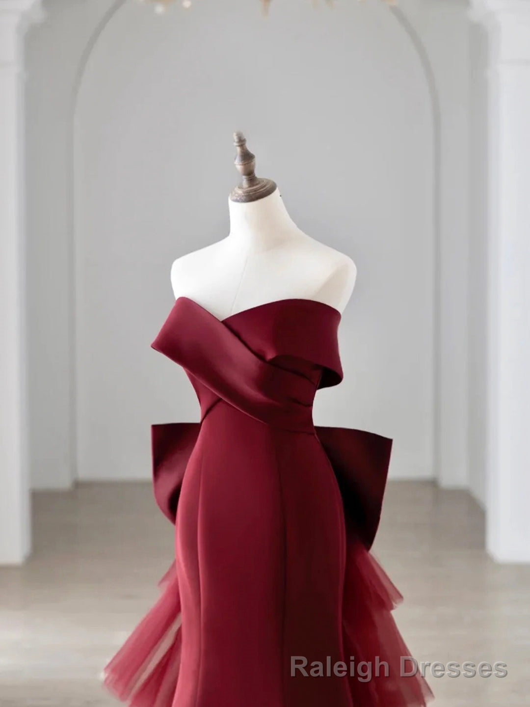 Off the Shoulder Floor Length Satin Prom Dress, Mermaid V-Neck Evening Party Dress