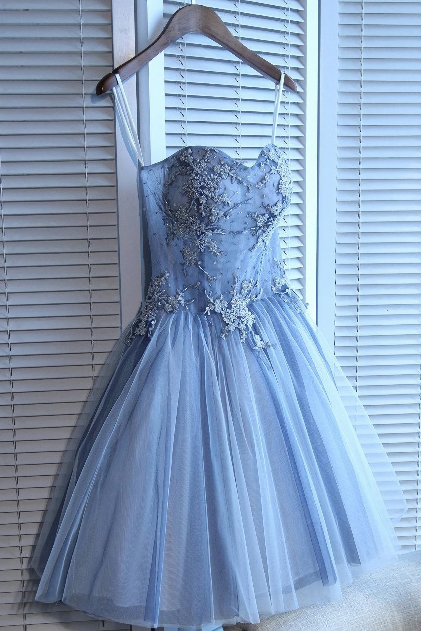 Sweetheart Strapless Homecoming Dresses, Beads Blue Lace Up Tulle Short Prom Dresses