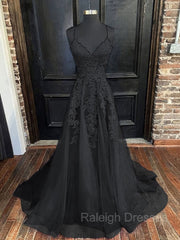 A-Line/Princess V-neck Sweep Train Tulle Evening Dresses With Appliques Lace