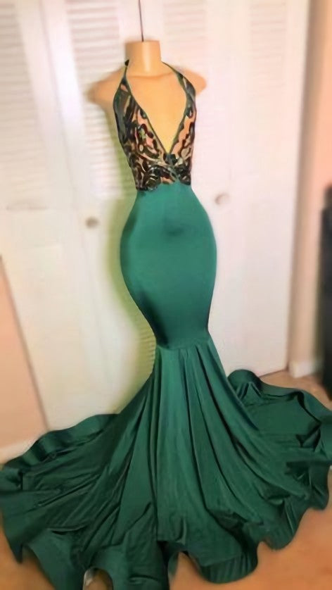Pine Green Halter Plunging V Neck Sequin Court Long Train Mermaid Prom Dress