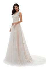 Champagne Tulle Scoop Neck Lace Appliques Beading Wedding Dresses