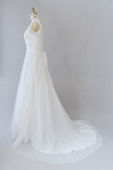 Long A-line V-neck Lace Tulle Backless Wedding Dress