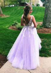 Princess V Neck Sweep Train Tulle Prom Dress With Appliqued
