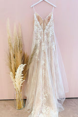 Stunning Long A-Line Spaghetti Straps Tulle Lace Wedding Dress
