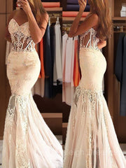 Trumpet/Mermaid Sweetheart Sweep Train Tulle Prom Dresses With Appliques Lace