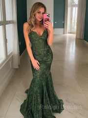 Trumpet/Mermaid V-neck Sweep Train Lace Prom Dresses With Appliques Lace